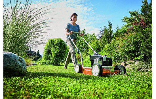 Газонокосилка бензиновая мульчирующая STIHL RM 2.2 R