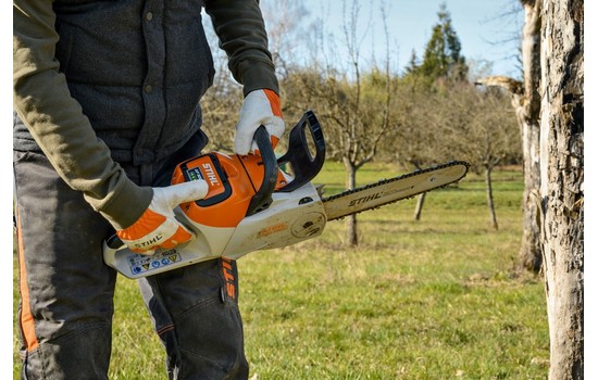 Мотопила STIHL MSA 220 C-B без аккумулятора и ЗУ 35 cм