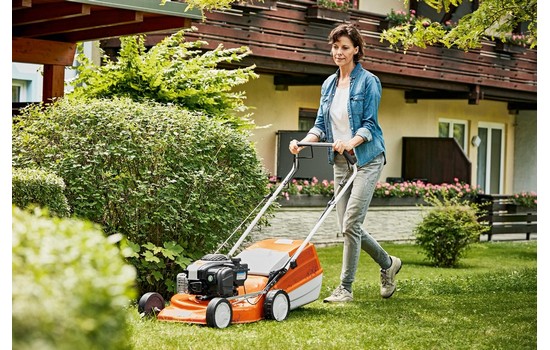 Газонокосилка бензиновая STIHL RM 253.2